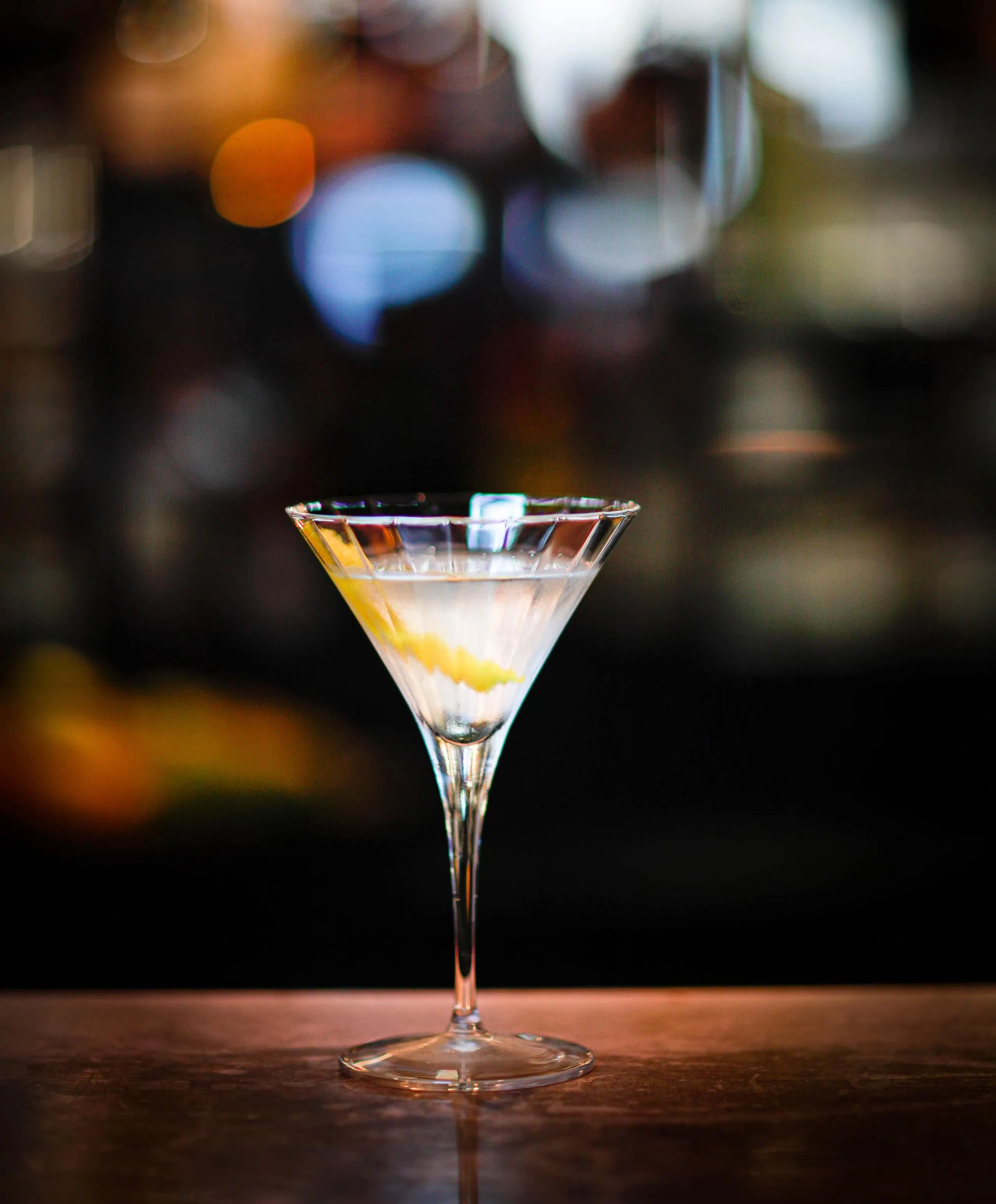 0015-2020-Parsonage-Grill-Oxford-High-Res-Bar-Martini-Press-Web-aspect-ratio-2559-3092